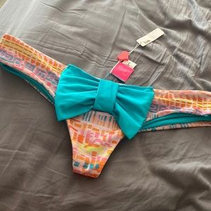 Lolli swim bow bottom